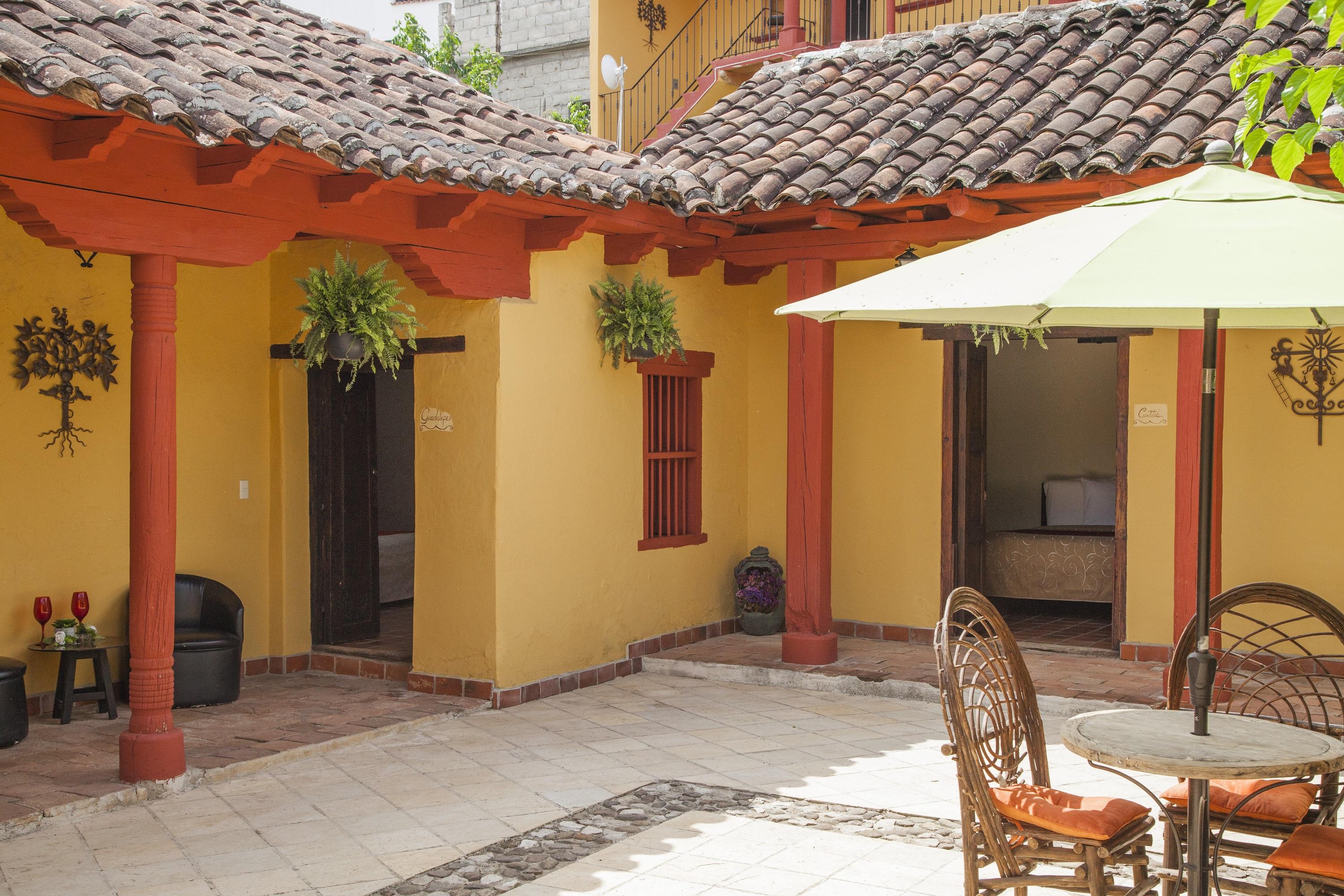 Hotel Adobe Y Teja San Cristobal de las Casas Exterior photo